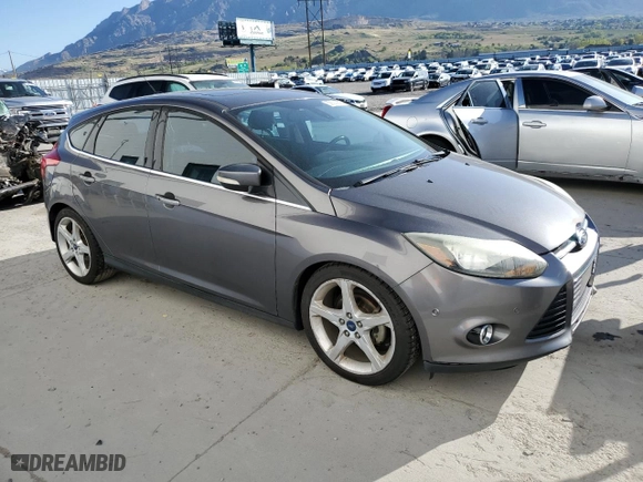 2012 Ford Focus Titanium with VIN 1FAHP3N21CL302058, listed as a Copart auction lot 53574025 with 196,337 mi miles and Clean Title. Bid and sale history available at carsss.com. Image 4.