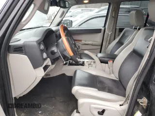2007 Jeep Commander Overland with VIN 1J8HG68207C610814, listed as a Copart auction lot 41726555 with 211,502 mi miles and Salvage title. Bid and sale history available at DreamBid. Image 7.