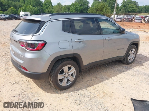 2022 Jeep Compass Latitude with VIN 3C4NJCBB7NT238456, listed as a IAAI auction lot 42489263 with 53,152 mi miles and . Bid and sale history available at DreamBid. Image 4.