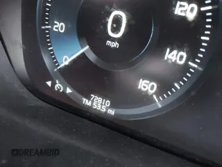2020 Volvo XC60 Momentum с VIN YV4102RK5L1525071, выставлен на аукционе IAAI как лот 41470038 с пробегом 72 810 миль миль и . История ставок и продаж доступна на DreamBid. Изображение 15.