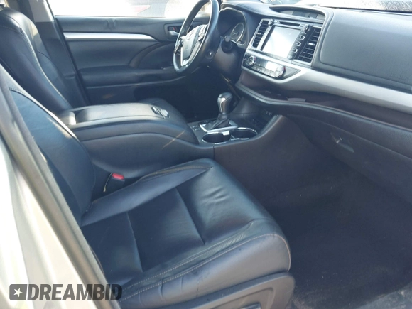 2018 Toyota Highlander SE with VIN 5TDKZRFH7JS531369, listed as a IAAI auction lot 42671645 with 130,222 mi miles and . Bid and sale history available at DreamBid. Image 5.