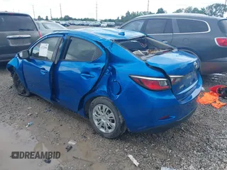 2019 Toyota Yaris L с VIN 3MYDLBYV5KY503408, выставлен на аукционе IAAI как лот 42322094 с пробегом Не указан миль и . История ставок и продаж доступна на DreamBid. Изображение 3.