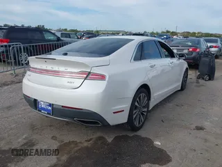 2017 Lincoln MKZ Select with VIN 3LN6L5C96HR614633, listed as a IAAI auction lot 37740570 with 82,970 mi miles. Bid and sale history available at carsss.com. Image 4.