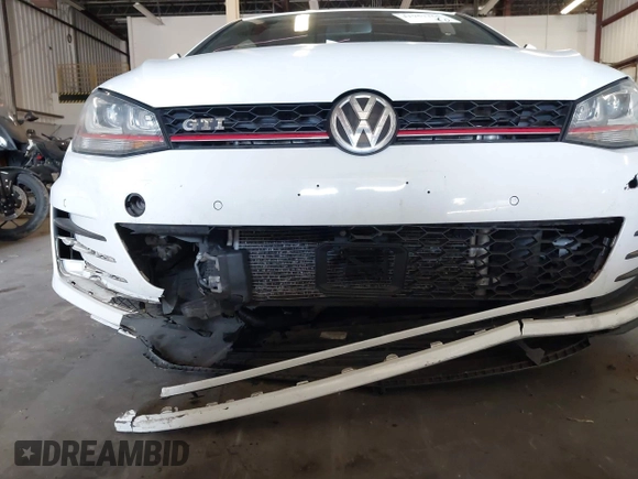 2015 Volkswagen GTI S с VIN 3VWYT7AU8FM067954, выставлен на аукционе IAAI как лот 41957265 с пробегом 107 116 миль миль и . История ставок и продаж доступна на DreamBid. Изображение 18.