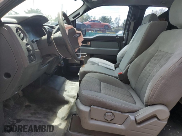 2014 Ford F-150 XL z VIN 1FTEX1EM6EKE25592, wystawiony jako Copart lot #55648365 z przebiegiem 105 736 mil mil oraz Szkoda całkowita • Salvage title. Historia ofert i sprzedaży dostępna na DreamBid. Obrazek 7.