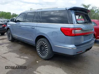 2021 Lincoln Navigator Black Label z VIN 5LMJJ3TT9MEL04485, wystawiony jako IAAI lot #42076087 z przebiegiem 69 704 mil mil oraz . Historia ofert i sprzedaży dostępna na DreamBid. Obrazek 3.