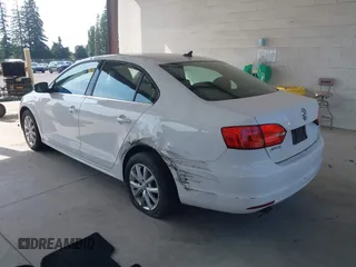 2013 Volkswagen Jetta SE with VIN 3VWDP7AJ3DM450335, listed as a IAAI auction lot 42575198 with 100,184 mi miles and . Bid and sale history available at DreamBid. Image 3.