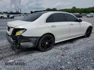 2017 Mercedes-Benz E 300 Luxury z VIN WDDZF4JBXHA013590, wystawiony jako Copart lot #56347855 z przebiegiem 78 946 mil mil oraz Szkoda całkowita • Salvage title. Historia ofert i sprzedaży dostępna na DreamBid. Obrazek 3.