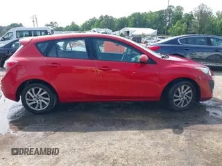 2013 Mazda 3 i Touring z VIN JM1BL1LP9D1813240, wystawiony jako IAAI lot #42405052 z przebiegiem 153 349 mil mil oraz . Historia ofert i sprzedaży dostępna na DreamBid. Obrazek 13.