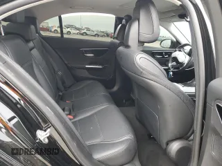 2023 Mercedes-Benz C 300 z VIN W1KAF4GB7PR080507, wystawiony jako Copart lot #47644045 z przebiegiem Nie podano mil oraz Szkoda całkowita • Salvage title. Historia ofert i sprzedaży dostępna na DreamBid. Obrazek 11.