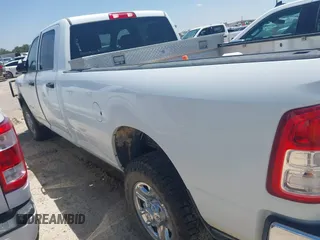 2022 Ram 2500 Tradesman z VIN 3C6UR5HJ7NG351676, wystawiony jako IAAI lot #42728688 z przebiegiem 90 318 mil mil oraz . Historia ofert i sprzedaży dostępna na DreamBid. Obrazek 13.