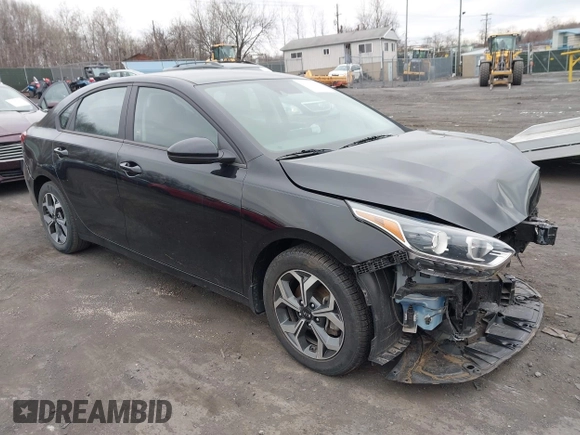 2021 Kia Forte FE with VIN 3KPF24AD1ME270655, listed as a IAAI auction lot 41937171 with 35,081 mi miles and . Bid and sale history available at carsss.com. Image 1.