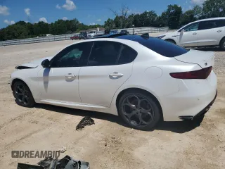 2018 Alfa Romeo Giulia Ti Sport с VIN ZARFAECN3J7599728, выставлен на аукционе Copart как лот 66533745 с пробегом Не указан миль и Списание • Salvage title. История ставок и продаж доступна на DreamBid. Изображение 2.