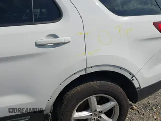 2017 Ford Explorer XLT z VIN 1FM5K8D81HGB28258, wystawiony jako IAAI lot #42613757 z przebiegiem 89 694 mil mil oraz . Historia ofert i sprzedaży dostępna na DreamBid. Obrazek 6.
