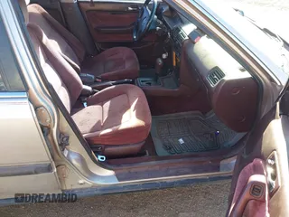 1991 Honda Accord LX with VIN JHMCB7656MC028293, listed as a IAAI auction lot 41992201 with 191,514 mi miles. Bid and sale history available at carsss.com. Image 5.