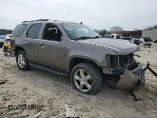 2013 Chevrolet Tahoe LT z VIN 1GNSKBE03DR181613, wystawiony jako Copart lot #49804675 z przebiegiem 227 939 mil mil oraz Szkoda całkowita • Salvage title. Historia ofert i sprzedaży dostępna na DreamBid. Obrazek 4.