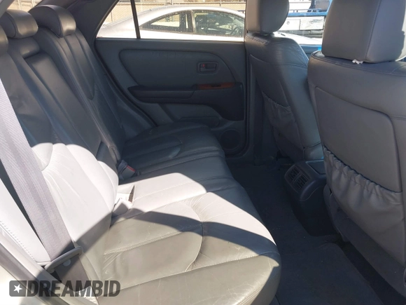 2000 Lexus RX 300 with VIN JT6HF10U9Y0113765, listed as a IAAI auction lot 41749762 with 231,271 mi miles and . Bid and sale history available at DreamBid. Image 8.