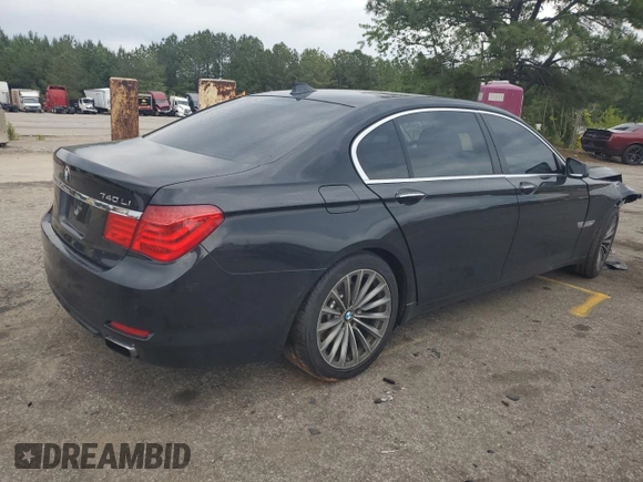 2012 BMW 7 Series 740Li with VIN WBAKB4C59CC576476, listed as a Copart auction lot 55670215 with 100,907 mi miles and Salvage title. Bid and sale history available at DreamBid. Image 3.