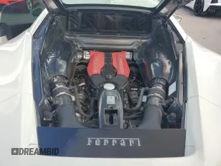 2016 Ferrari 488 z VIN ZFF79ALAXG0216223, wystawiony jako Copart lot #74210804 z przebiegiem Nie podano mil oraz Szkody całkowita. Historia ofert i sprzedaży dostępna na DreamBid. Obrazek 11.