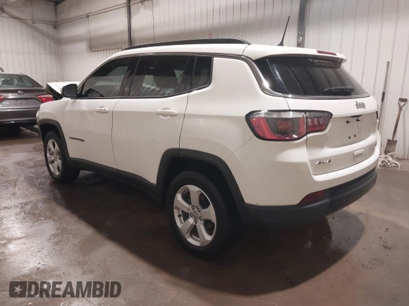 2018 Jeep Compass Altitude with VIN 3C4NJDBB2JT373179, listed as a IAAI auction lot 41753934 with 47,230 mi miles and . Bid and sale history available at DreamBid. Image 3.