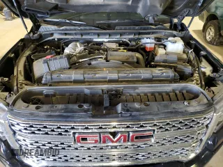 2022 GMC Sierra 3500HD Denali z VIN 1GT49WEY5NF336238, wystawiony jako Copart lot #68034144 z przebiegiem Nie podano mil oraz Szkoda całkowita • Salvage title. Historia ofert i sprzedaży dostępna na DreamBid. Obrazek 11.