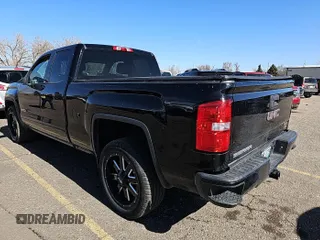 2018 GMC Sierra 1500 SLE z VIN 1GTV2MEC7JZ355593, wystawiony jako IAAI lot #42575783 z przebiegiem 172 588 mil mil oraz . Historia ofert i sprzedaży dostępna na DreamBid. Obrazek 11.