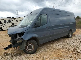 2019 Mercedes-Benz Sprinter Cargo z VIN WD4PF1CD8KP142792, wystawiony jako Copart lot #49913925 z przebiegiem 93 570 mil mil oraz Szkoda całkowita • Salvage title. Historia ofert i sprzedaży dostępna na DreamBid. Obrazek 1.