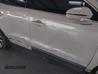 2018 Lincoln MKC Reserve с VIN 5LMCJ3C9XJUL23206, выставлен на аукционе IAAI как лот 42411951 с пробегом 60 904 миль миль и . История ставок и продаж доступна на DreamBid. Изображение 18.