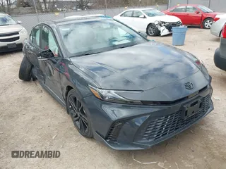2025 Toyota Camry LE с VIN 4T1DBADK6SU517338, выставлен на аукционе IAAI как лот 42006121 с пробегом 13 200 миль миль и . История ставок и продаж доступна на DreamBid. Изображение 1.