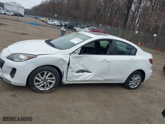 2013 Mazda Mazda3 i Grand Touring with VIN JM1BL1WP2D1781548, listed as a IAAI auction lot 41759057 with 138,915 mi miles. Bid and sale history available at carsss.com. Image 14.