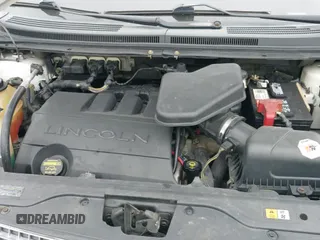 2008 Lincoln MKX with VIN 2LMDU68CX8BJ31941, listed as a IAAI auction lot 41749818 with 204,040 mi miles and . Bid and sale history available at DreamBid. Image 12.
