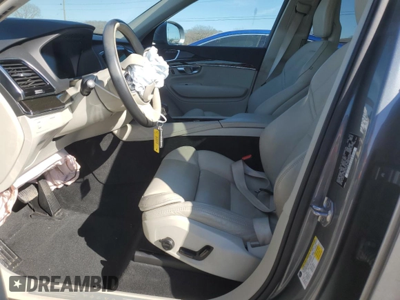 2018 Volvo XC90 Momentum with VIN YV4102CK3J1343052, listed as a Copart auction lot 46872765 with 139,627 mi miles and Salvage Title. Bid and sale history available at carsss.com. Image 7.
