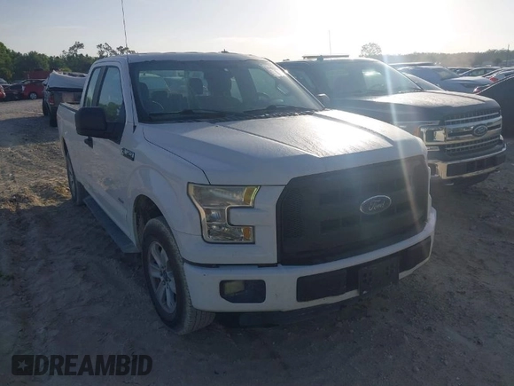 2015 Ford F-150 XL with VIN 1FTEX1CP9FFC31176, listed as a IAAI auction lot 41949354 with 130,118 mi miles. Bid and sale history available at carsss.com. Image 1.