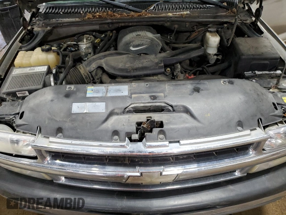 2002 Chevrolet Suburban LT with VIN 1GNFK16Z12J125447, listed as a Copart auction lot 52516305 with 306,705 mi miles and Clean Title. Bid and sale history available at carsss.com. Image 12.
