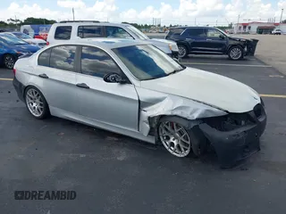 2007 BMW 3 Series 335i с VIN WBAVB73597PA65656, выставлен на аукционе IAAI как лот 42564719 с пробегом 143 748 миль миль и . История ставок и продаж доступна на DreamBid. Изображение 1.