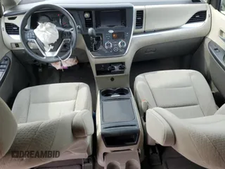 2015 Toyota Sienna LE AAS с VIN 5TDKK3DC8FS554952, выставлен на аукционе Copart как лот 54992385 с пробегом 98 399 миль миль и Списание • Salvage title. История ставок и продаж доступна на DreamBid. Изображение 8.