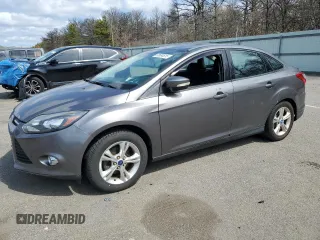 2014 Ford Focus SE with VIN 1FADP3F25EL102381, listed as a Copart auction lot 52634515 with 64,221 mi miles and Clean Title. Bid and sale history available at carsss.com. Image 1.