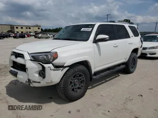 2021 Toyota 4Runner SR5 Premium с VIN JTENU5JR4M5896926, выставлен на аукционе Copart как лот 55042665 с пробегом 68 602 миль миль и Списание • Salvage title. История ставок и продаж доступна на DreamBid. Изображение 1.
