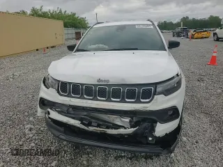 2023 Jeep Compass Latitude Lux с VIN 3C4NJDFN4PT532474, выставлен на аукционе Copart как лот 58129485 с пробегом 19 818 миль миль и Списание • Salvage title. История ставок и продаж доступна на DreamBid. Изображение 15.