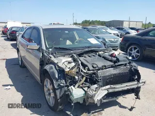 2010 Lincoln MKZ with VIN 3LNHL2GC4AR631790, listed as a IAAI auction lot 41844306 with 207,402 mi miles. Bid and sale history available at carsss.com. Image 1.