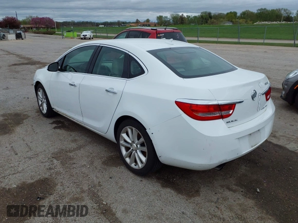 2014 Buick Verano with VIN 1G4PP5SK6E4109791, listed as a IAAI auction lot 42086690 with 182,908 mi miles. Bid and sale history available at carsss.com. Image 3.