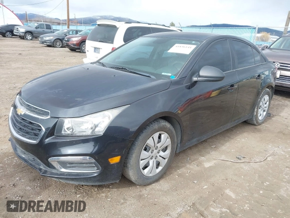 2015 Chevrolet Cruze LS z VIN 1G1PA5SH3F7174987, wystawiony jako IAAI lot #41836141 z przebiegiem 161 728 mil mil oraz . Historia ofert i sprzedaży dostępna na DreamBid. Obrazek 2.