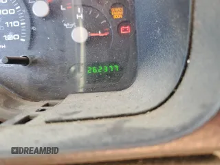 2004 Ford Explorer XLS z VIN 1FMZU62K34UB36548, wystawiony jako Copart lot #88859535 z przebiegiem 262 377 mil mil oraz Szkoda całkowita • Salvage title. Historia ofert i sprzedaży dostępna na DreamBid. Obrazek 9.