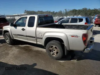 2005 GMC Canyon SLE Z71 with VIN 1GTDT196158195105, listed as a Copart auction lot 81497704 with 245,278 mi miles and Salvage Title. Bid and sale history available at carsss.com. Image 2.