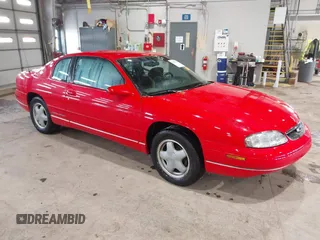1996 Chevrolet Monte Carlo LS z VIN 2G1WW12M6T9288673, wystawiony jako IAAI lot #41589782 z przebiegiem 45 619 mil mil oraz . Historia ofert i sprzedaży dostępna na DreamBid. Obrazek 1.