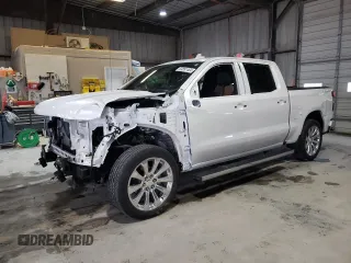2020 Chevrolet Silverado 1500 High Country with VIN 1GCUYHED6LZ102813, listed as a Copart auction lot 84891464 with 26,477 mi miles and Salvage Title. Bid and sale history available at carsss.com. Image 1.