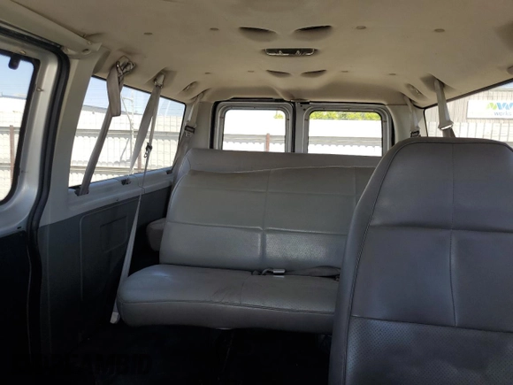 2005 Ford Econoline Passenger XL with VIN 1FBNE31L05HA76283, listed as a Copart auction lot 65845314 with Not Provided miles and Clean Title. Bid and sale history available at carsss.com. Image 10.