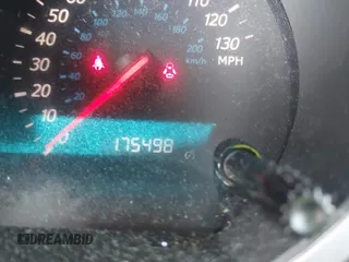 2008 Suzuki Grand Vitara z VIN JS3TE941984102702, wystawiony jako IAAI lot #42442067 z przebiegiem 175 498 mil mil oraz . Historia ofert i sprzedaży dostępna na DreamBid. Obrazek 7.
