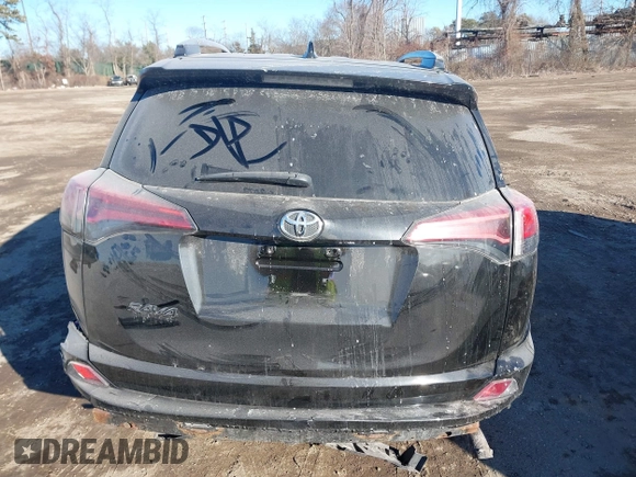 2018 Toyota RAV4 XLE with VIN 2T3RFREV2JW811214, listed as a IAAI auction lot 41458588 with 236,346 mi miles. Bid and sale history available at carsss.com. Image 15.