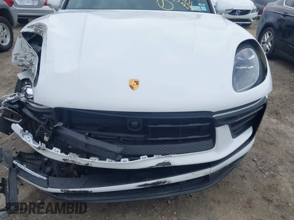 2024 Porsche Macan with VIN WP1AA2A55RLB20040, listed as a IAAI auction lot 41739587 with 8,916 mi miles and . Bid and sale history available at DreamBid. Image 19.